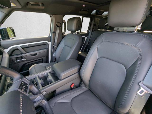 Used 2025 Land Rover Defender 110 X-Dynamic SE AWD/4WD image 10