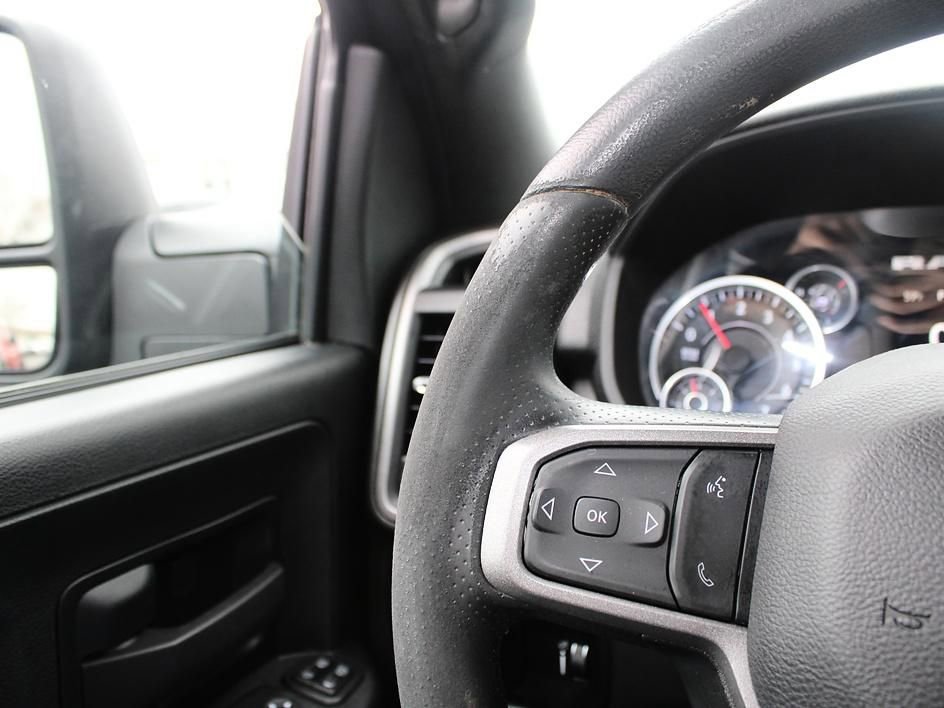 Used 2023 RAM 2500 Tradesman w/ Chrome Appearance Group image 17