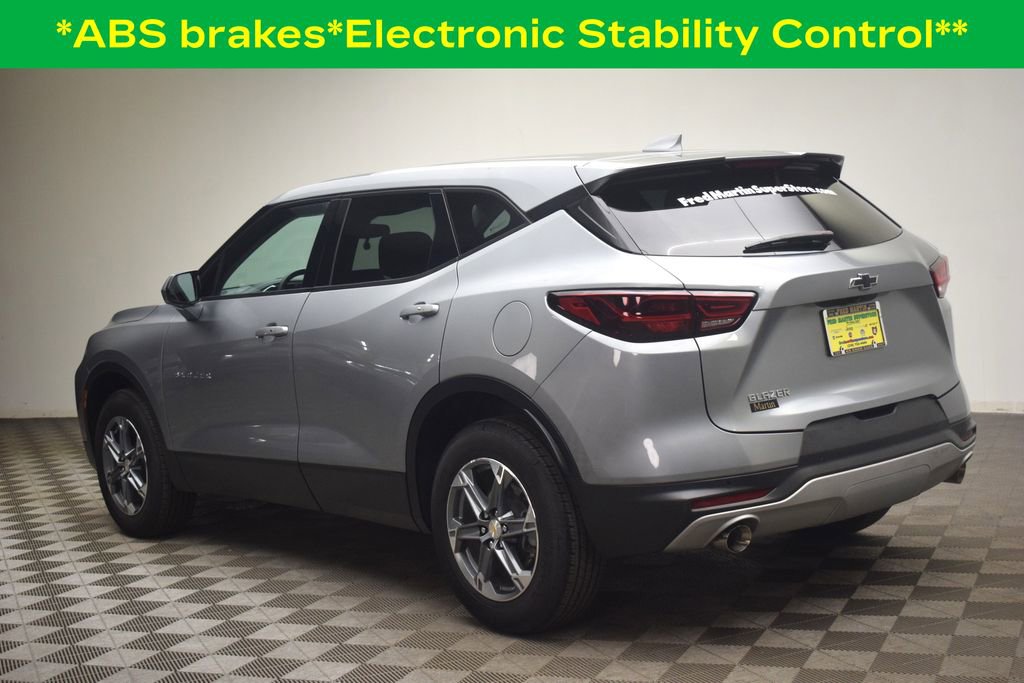 Used 2024 Chevrolet Blazer LT w/ Driver Confidence Package FWD image 6