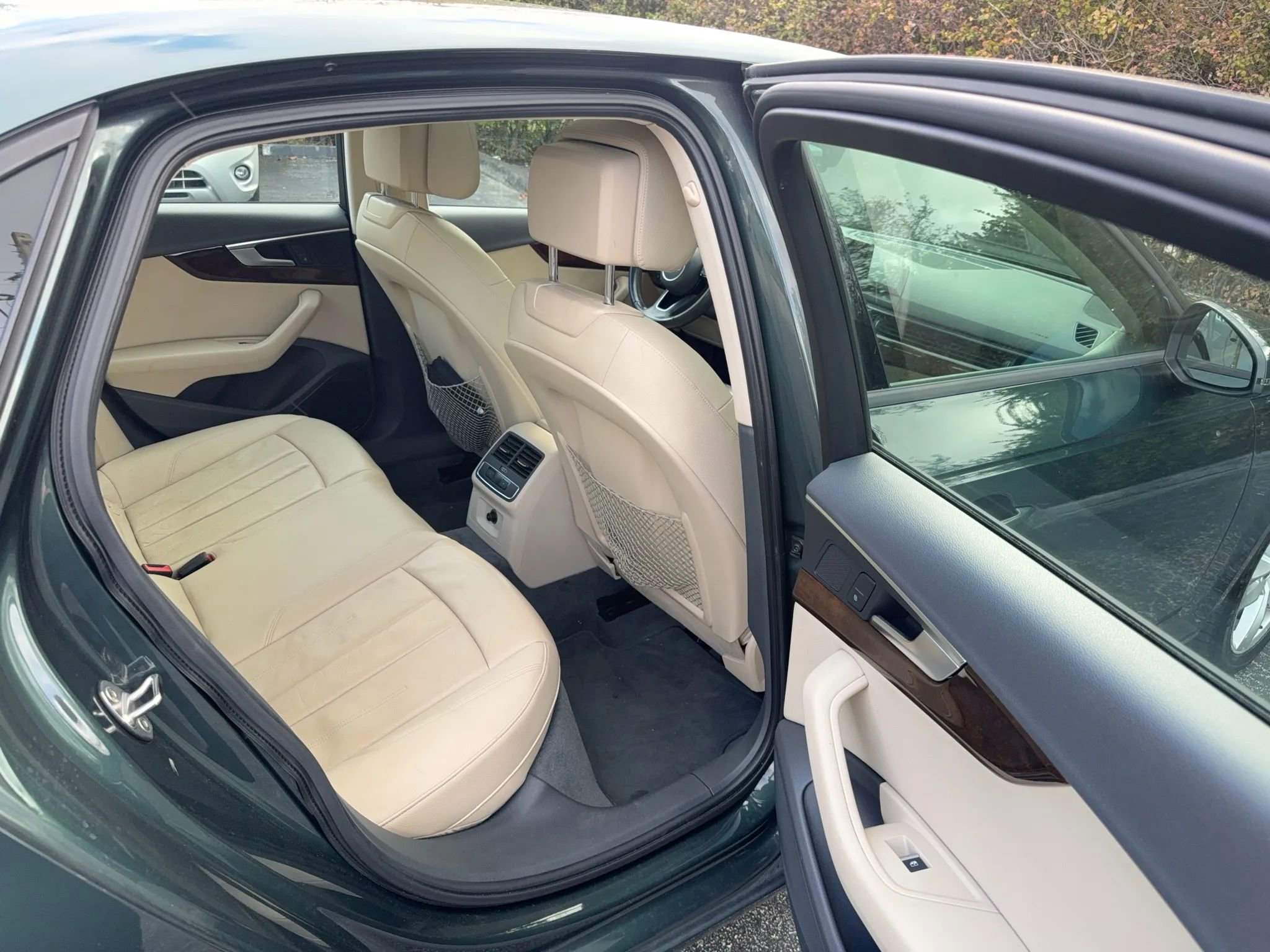 Used 2017 Audi A4 2.0T Premium image 9
