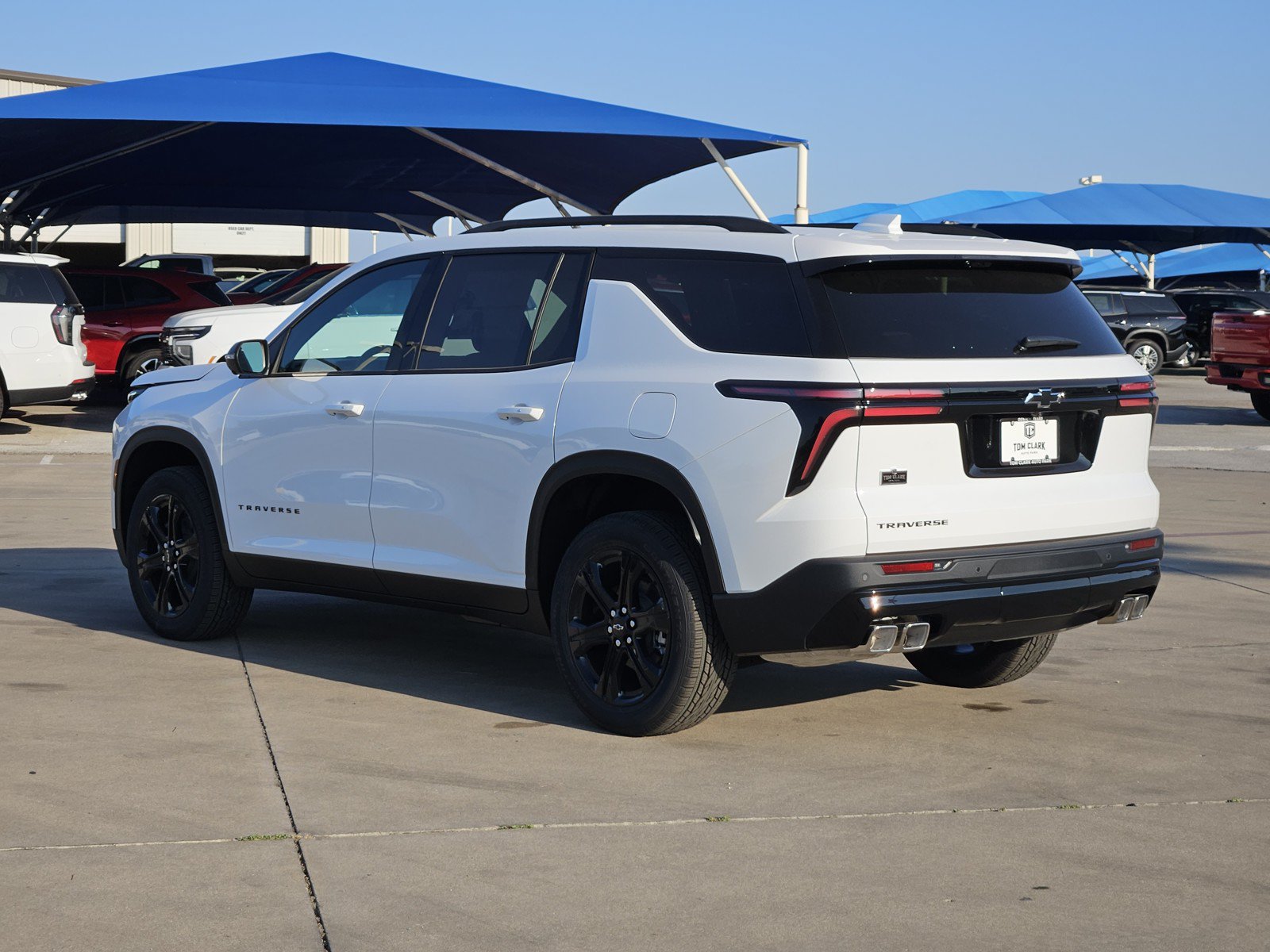New 2027 Chevrolet Traverse LT w/ Midnight/Sport Edition FWD image 3