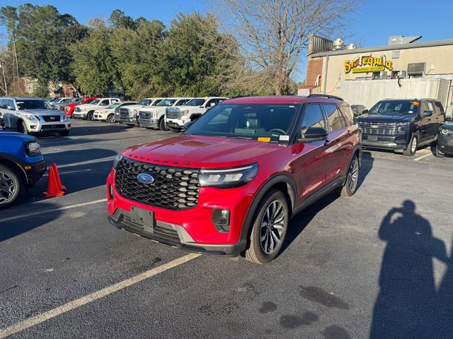 Used 2025 Ford Explorer ST-Line image 4