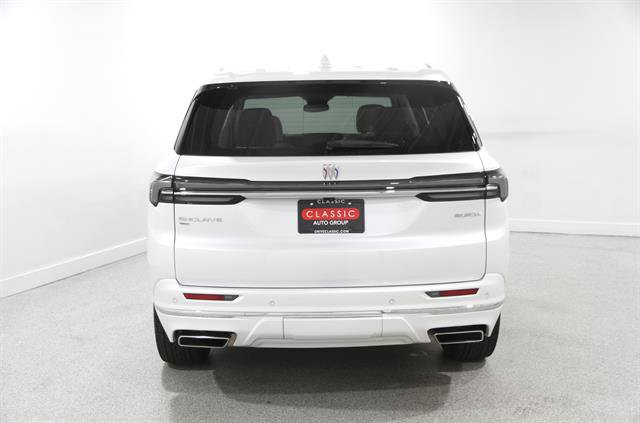 Used 2025 Buick Enclave Avenir w/ LPO, Floor Liner Package AWD/4WD image 19