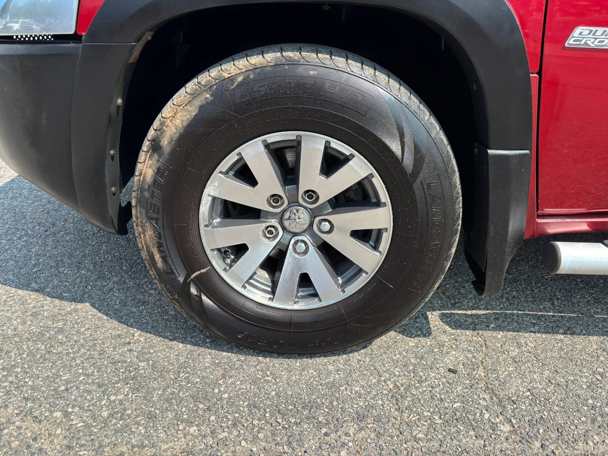 Used 2006 Mitsubishi Raider DuroCross AWD/4WD image 10