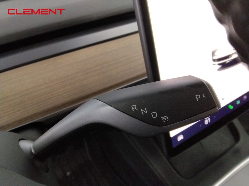 Used 2023 Tesla Model 3 Standard Range image 14