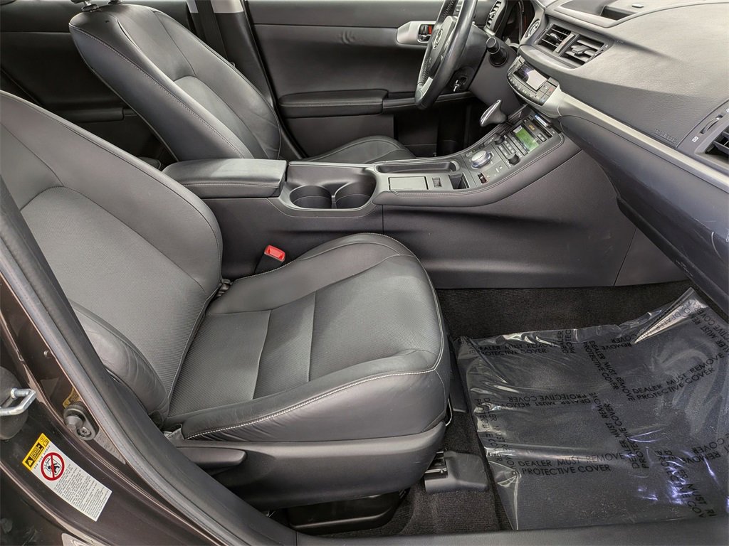 Used 2012 Lexus CT 200h Premium image 36
