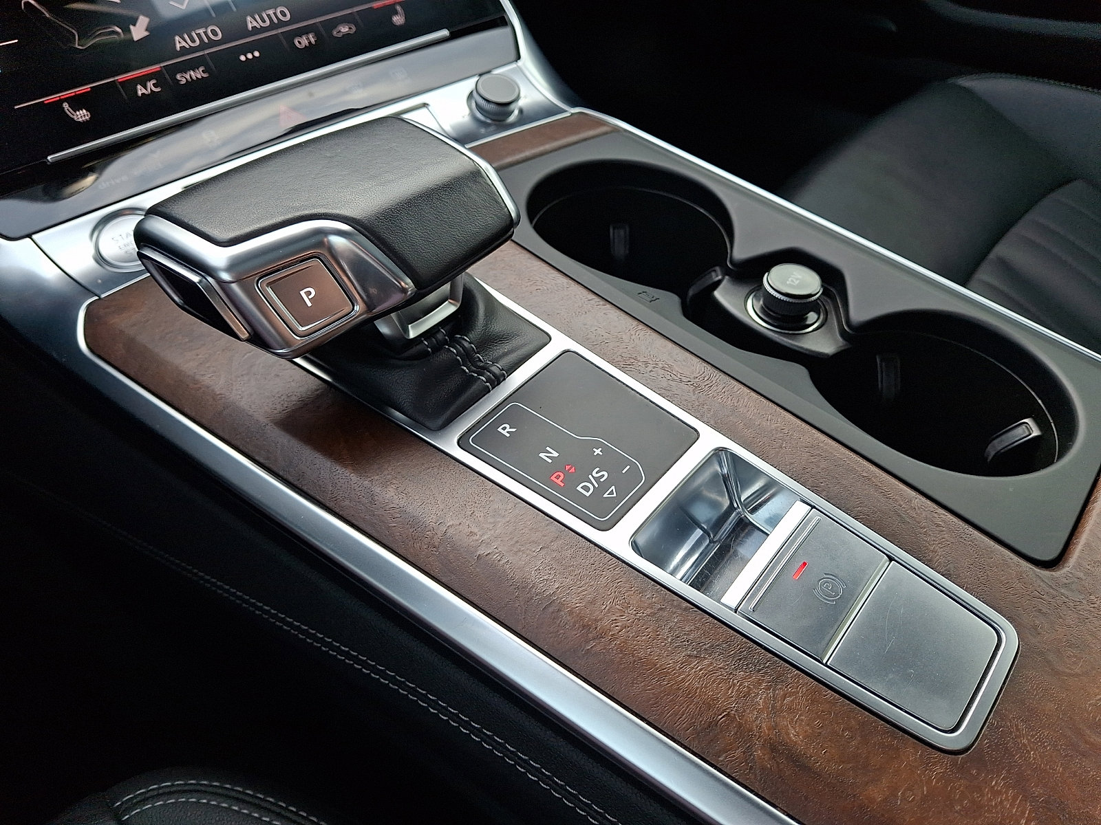 Used 2020 Audi A6 3.0T allroad Premium Plus w/ Audi Side Assist Package image 15