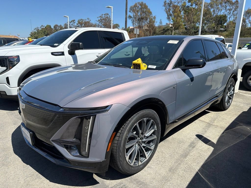 Used 2024 Cadillac Lyriq Sport RWD image 3