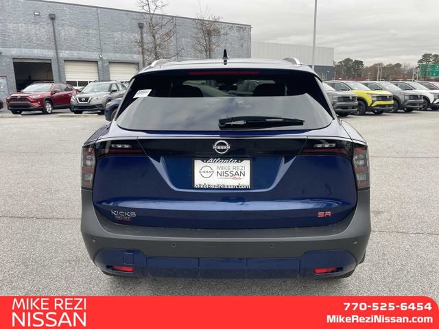 New 2026 Nissan Kicks SR w/ SR Premium Package FWD image 3