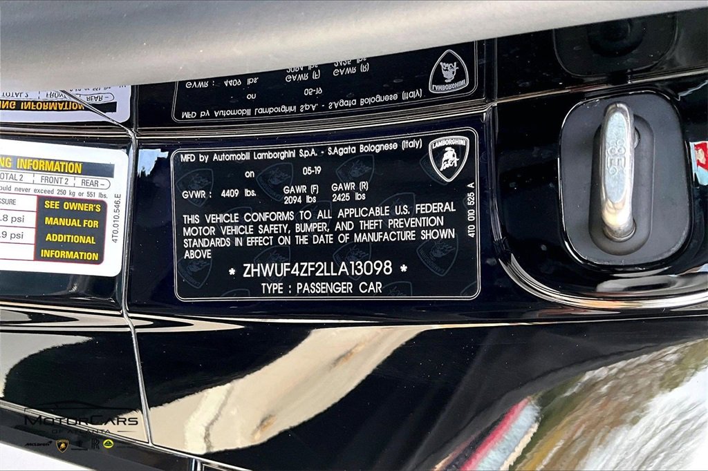 Used 2020 Lamborghini Huracan EVO image 26