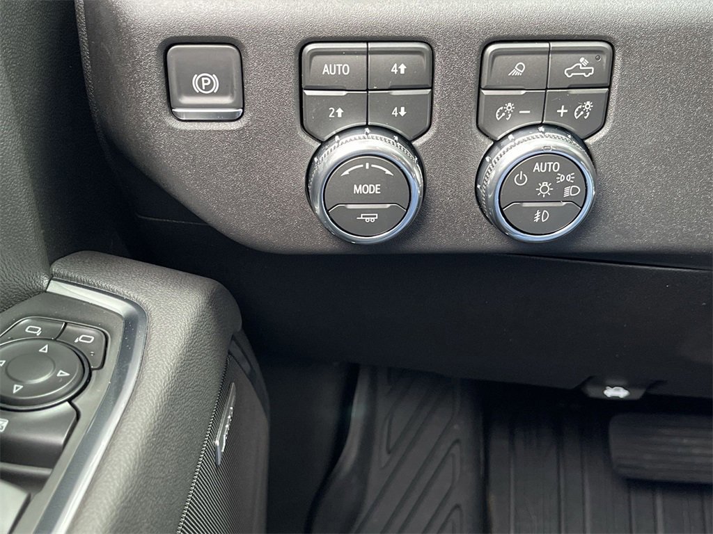 New 2026 GMC Sierra 1500 Elevation w/ Elevation Premium Package image 18
