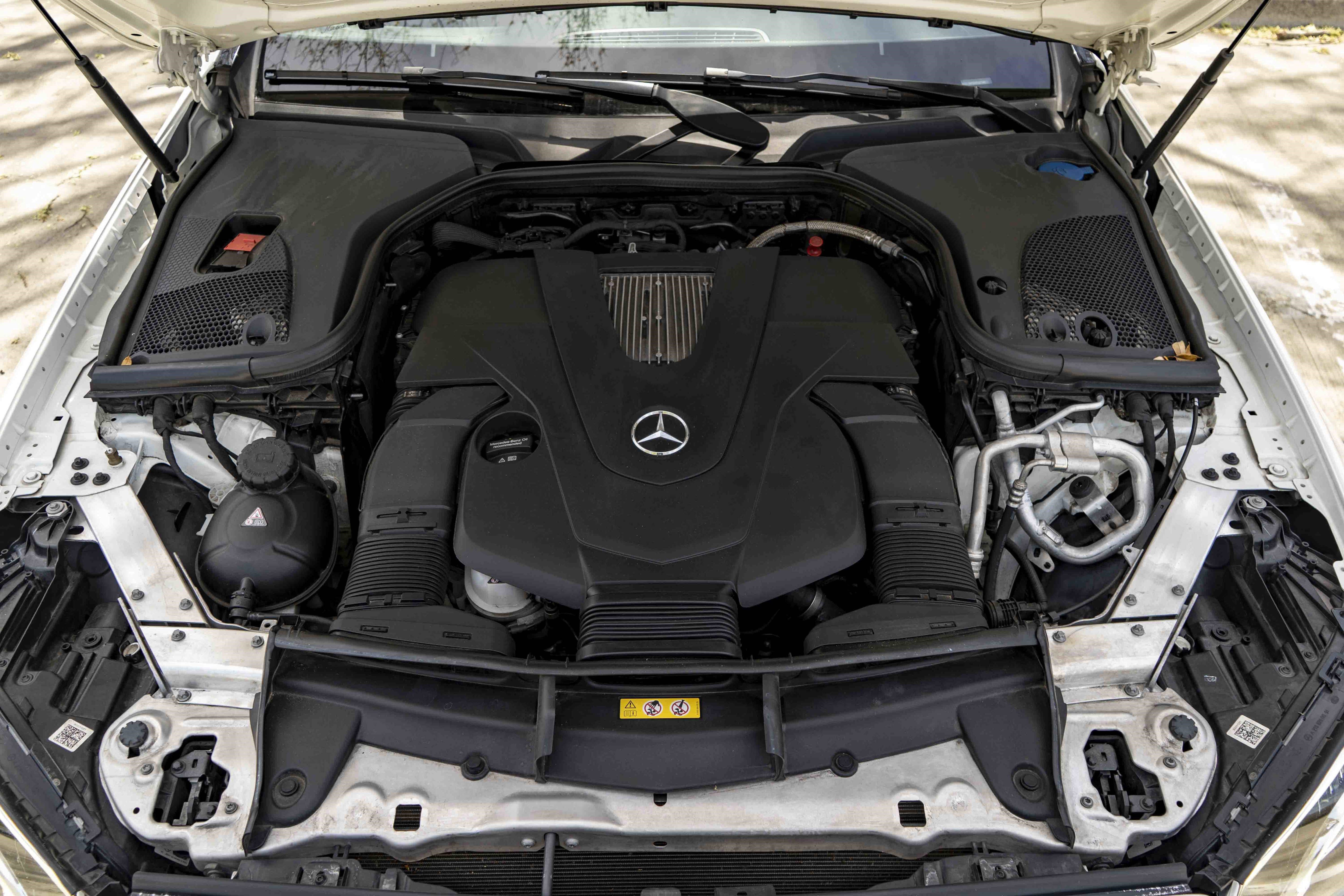 Used 2018 Mercedes-Benz E 400 E 400 image 44