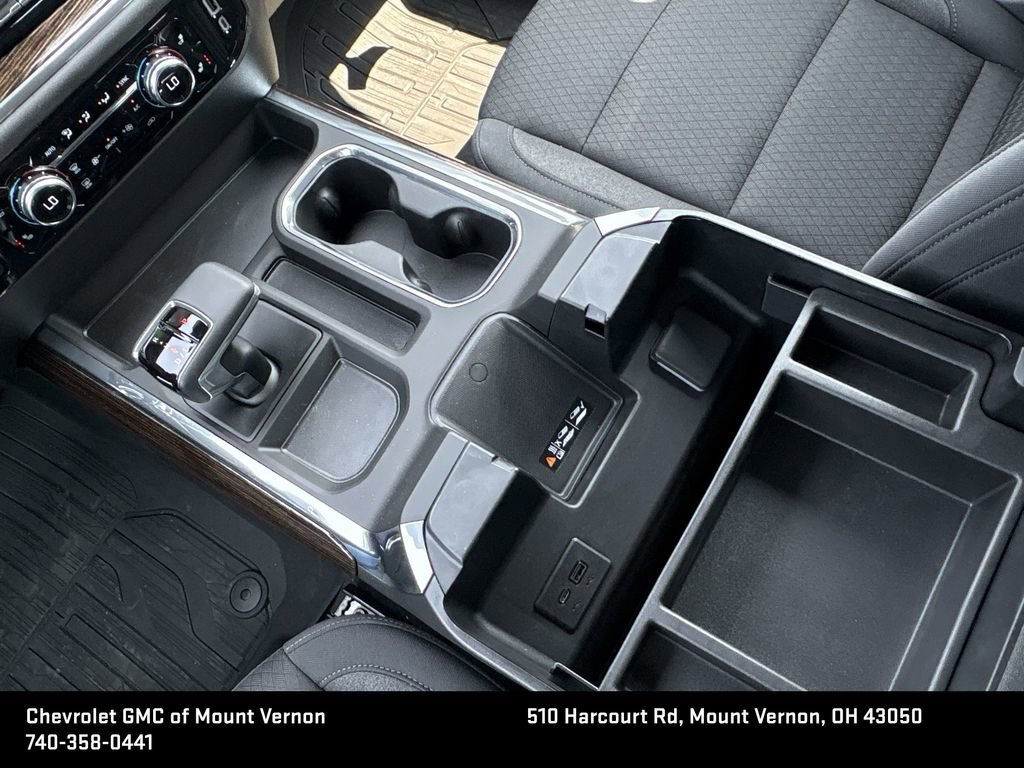 New 2025 GMC Sierra 1500 Elevation image 24