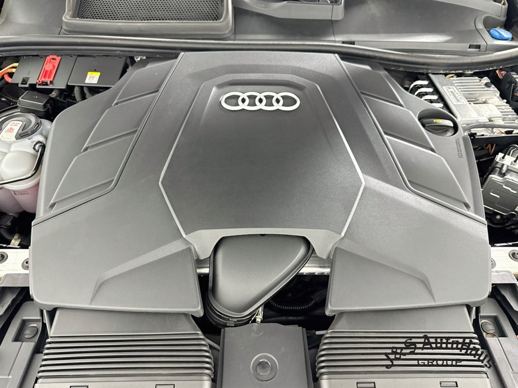 Used 2022 Audi Q8 Premium Plus w/ Premium Plus Package AWD/4WD image 38