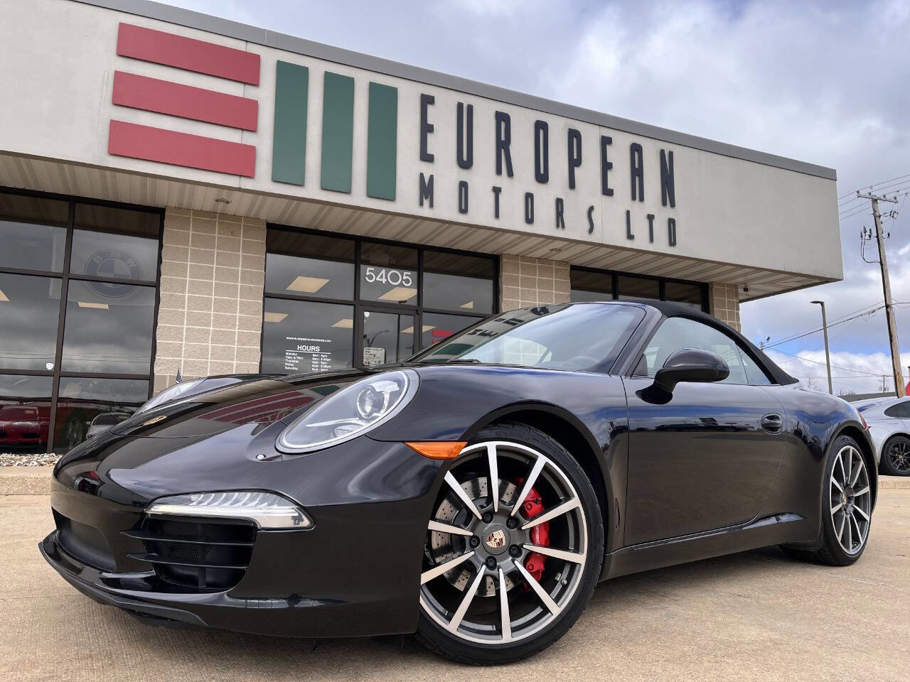 Used 2013 Porsche 911 Carrera S image 7