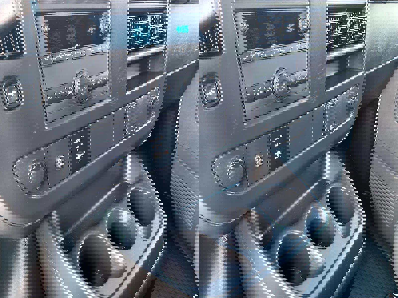 Used 2024 Chevrolet Express 2500 w/ Driver Convenience Package image 24