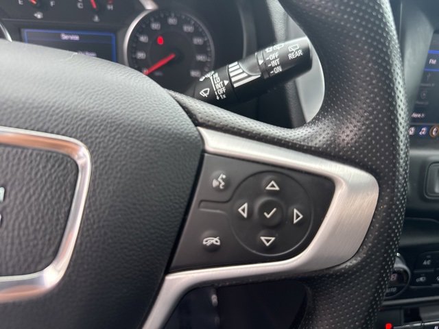 Used 2022 GMC Terrain SLE w/ Driver Convenience Package image 16