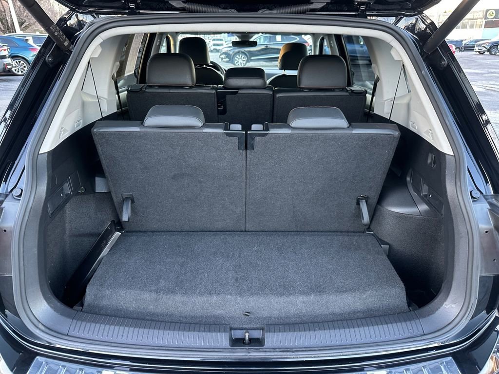 Used 2024 Volkswagen Tiguan Wolfsburg Edition image 25