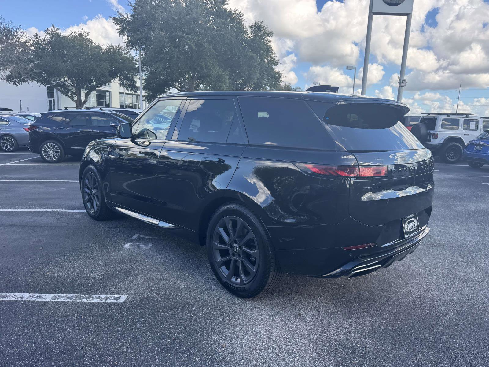 Used 2024 Land Rover Range Rover Sport Dynamic SE image 6