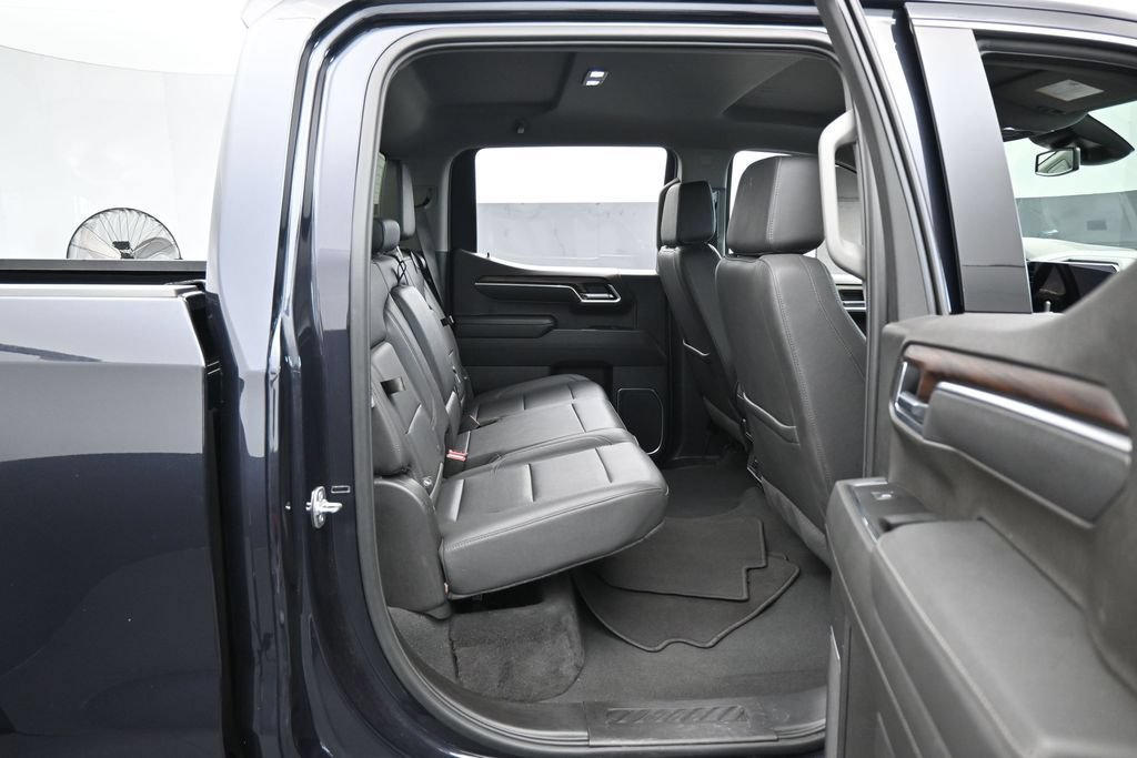Used 2025 GMC Sierra 1500 SLT RWD image 41