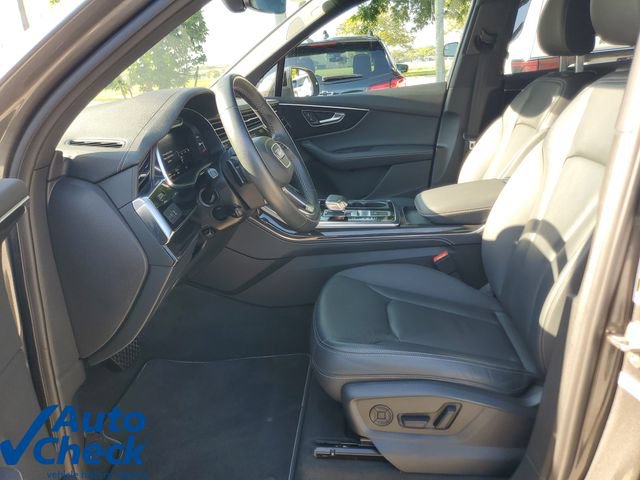 Used 2025 Audi Q7 3.0T Premium Plus AWD/4WD image 17
