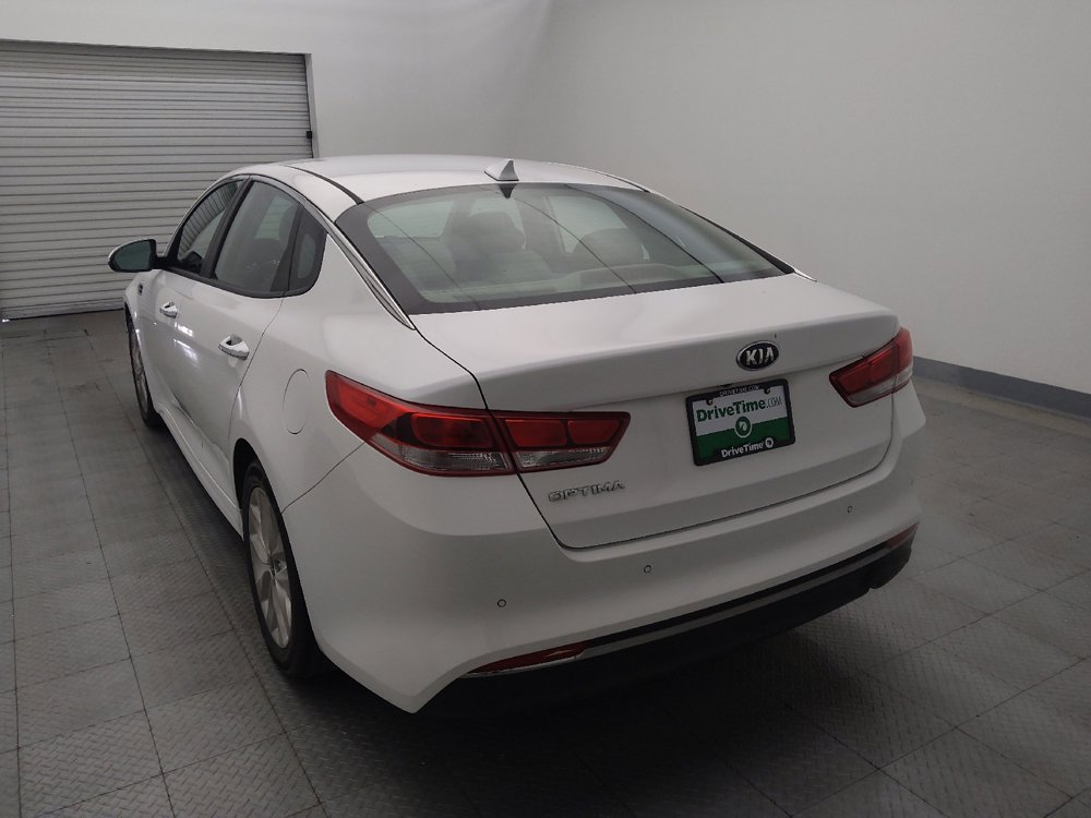 Used 2018 Kia Optima LX w/ 17" Alloy Wheels Package image 6
