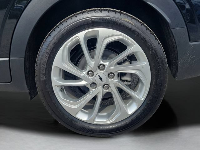 New 2027 Chevrolet Bolt LT w/ Comfort Package FWD image 30