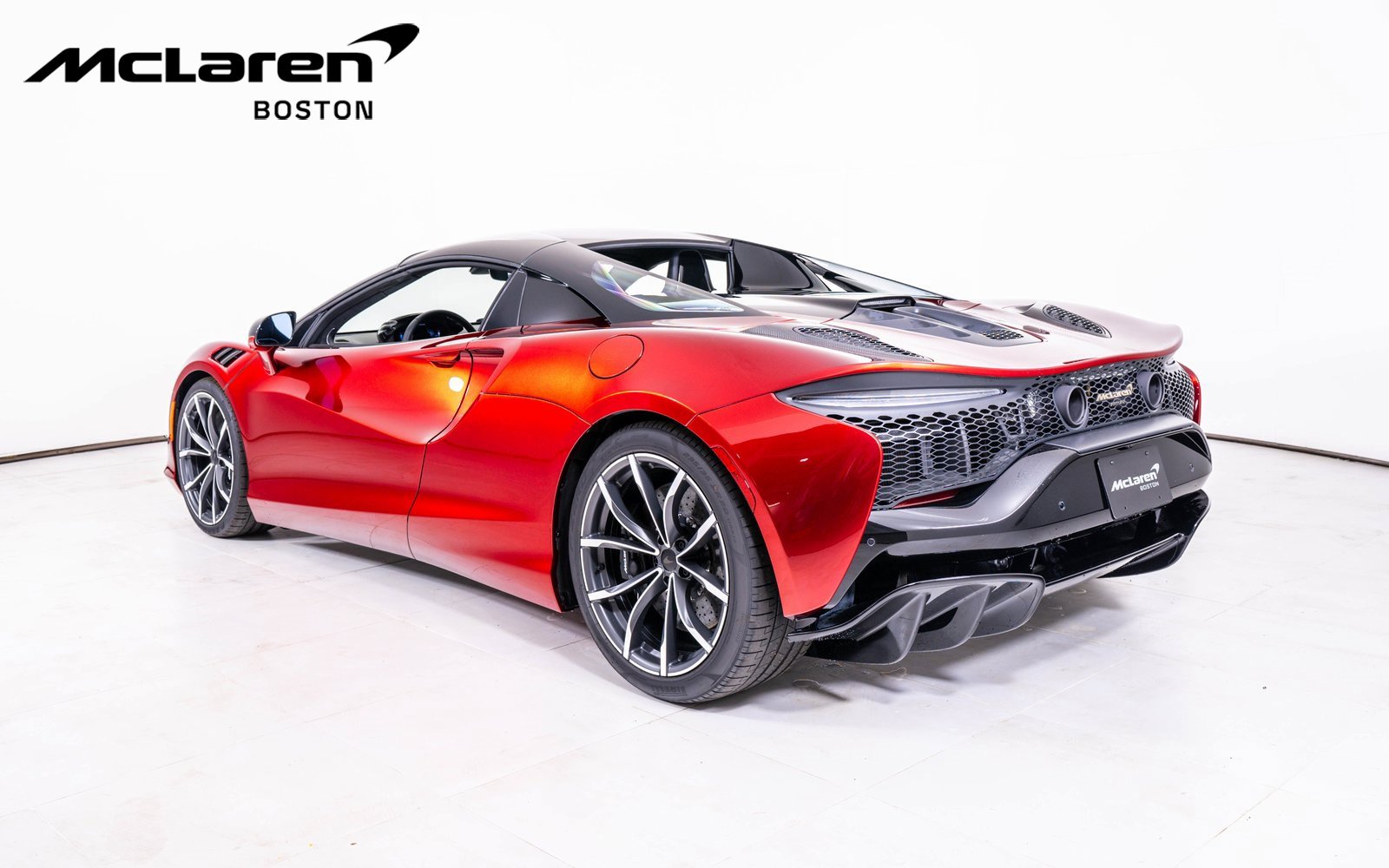 New 2025 McLaren Artura Spider image 4