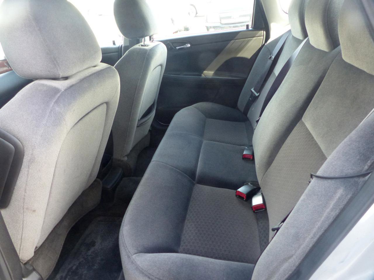 Used 2011 Chevrolet Impala LS FWD image 11