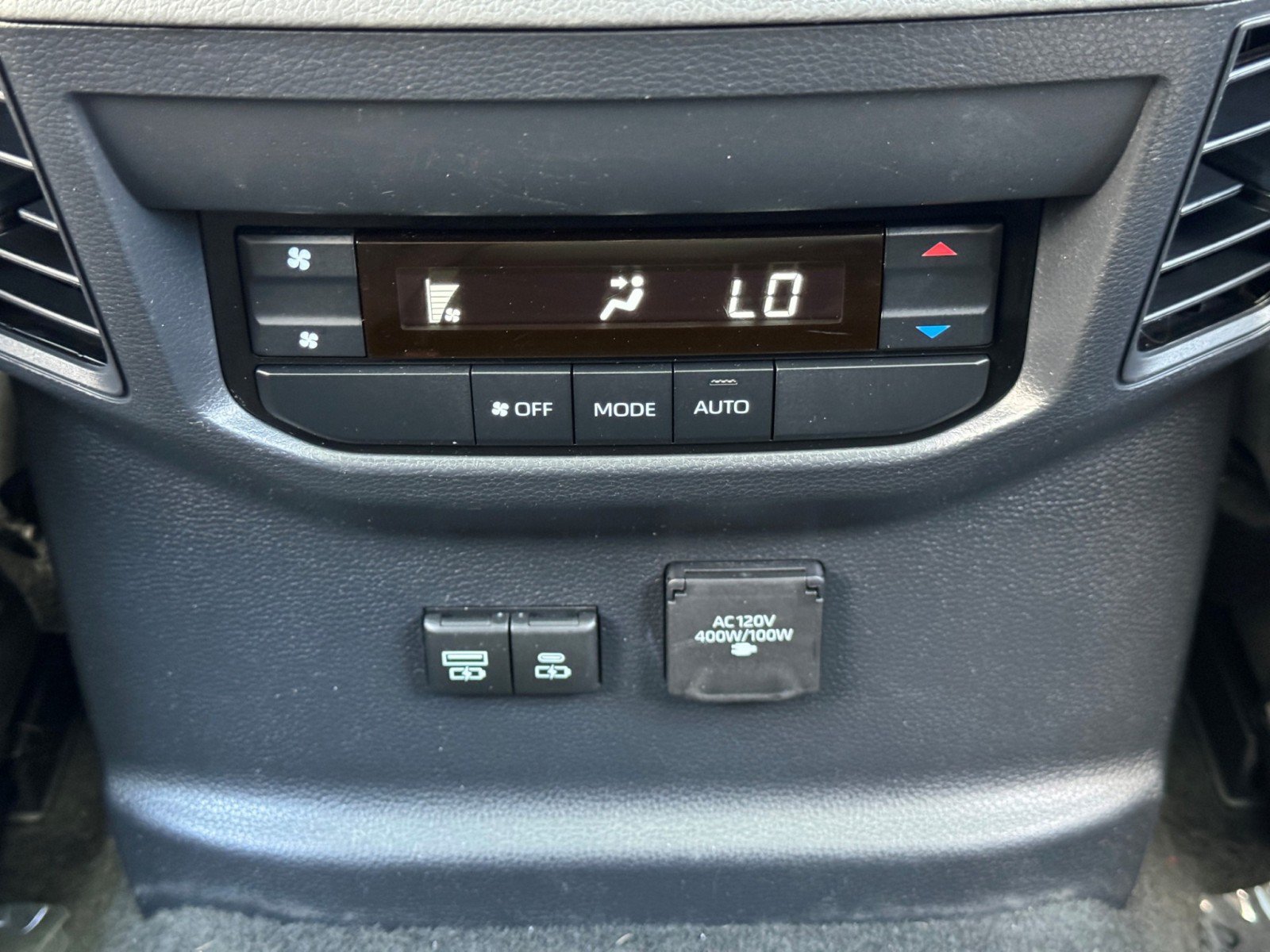 Used 2023 Toyota Sequoia Limited w/ TRD Off-Road Package AWD/4WD image 36