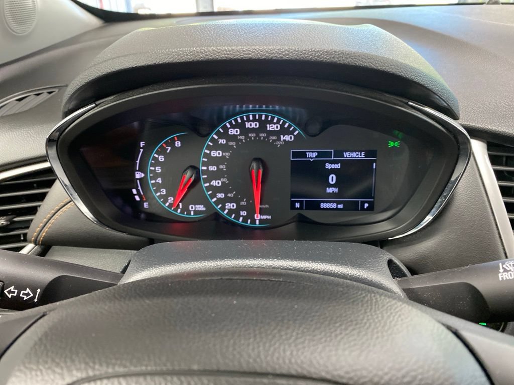 Used 2021 Chevrolet Trax LT w/ LT Convenience Package AWD/4WD image 35
