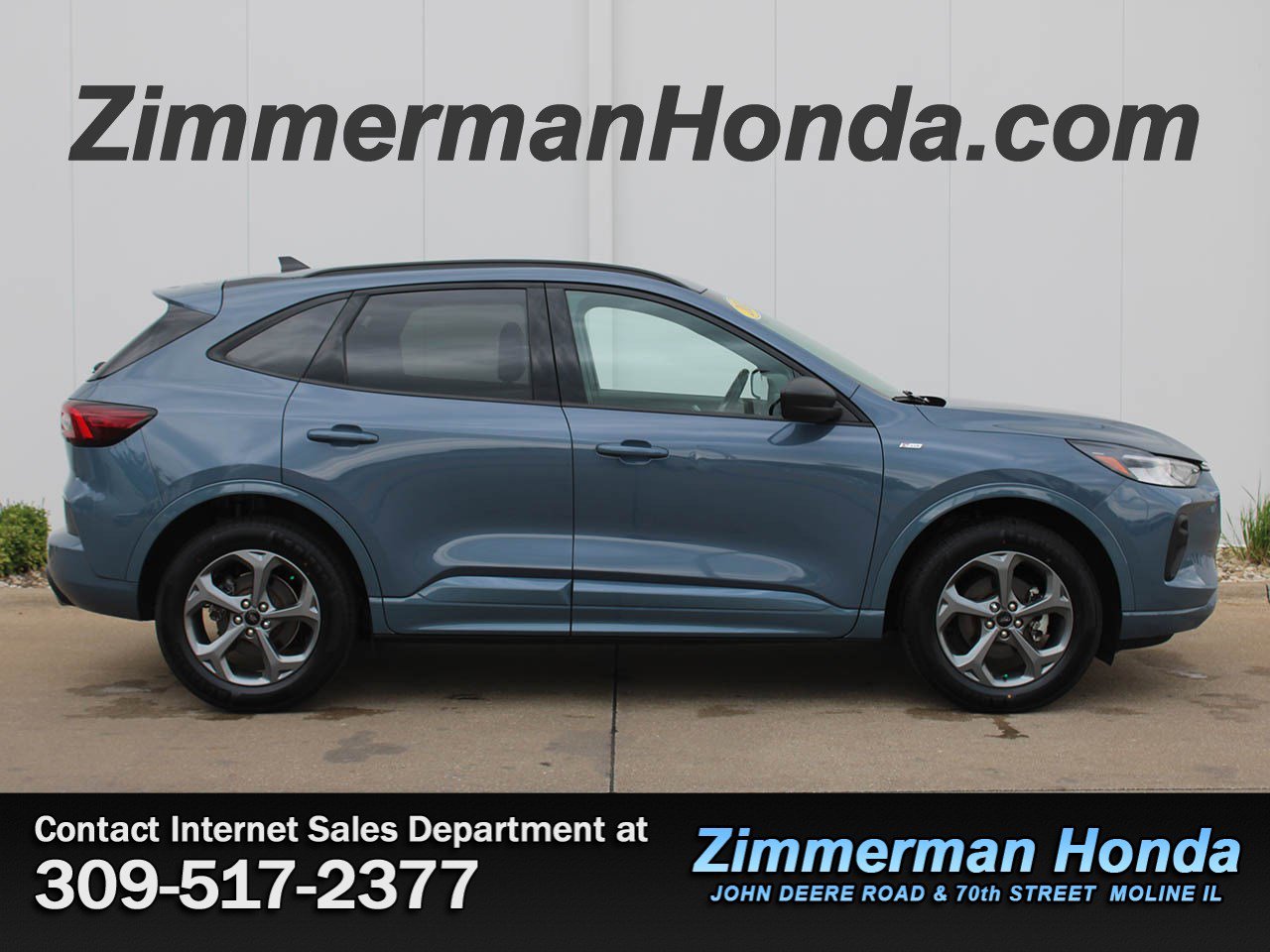 Used 2024 Ford Escape ST-Line w/ Tech Pack #1 AWD/4WD image 1