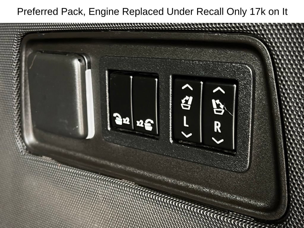 Used 2022 Cadillac Escalade ESV Sport Platinum w/ LPO, ONYX Package AWD/4WD image 29