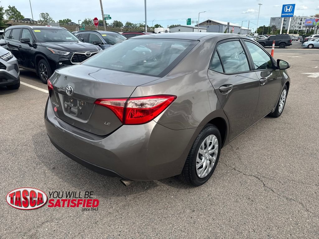 Used 2018 Toyota Corolla LE FWD image 7