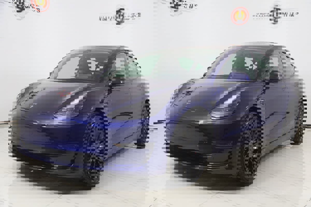 Used 2022 Tesla Model 3 Performance image 5