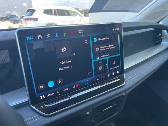 Certified 2025 Volkswagen Tiguan SE image 20