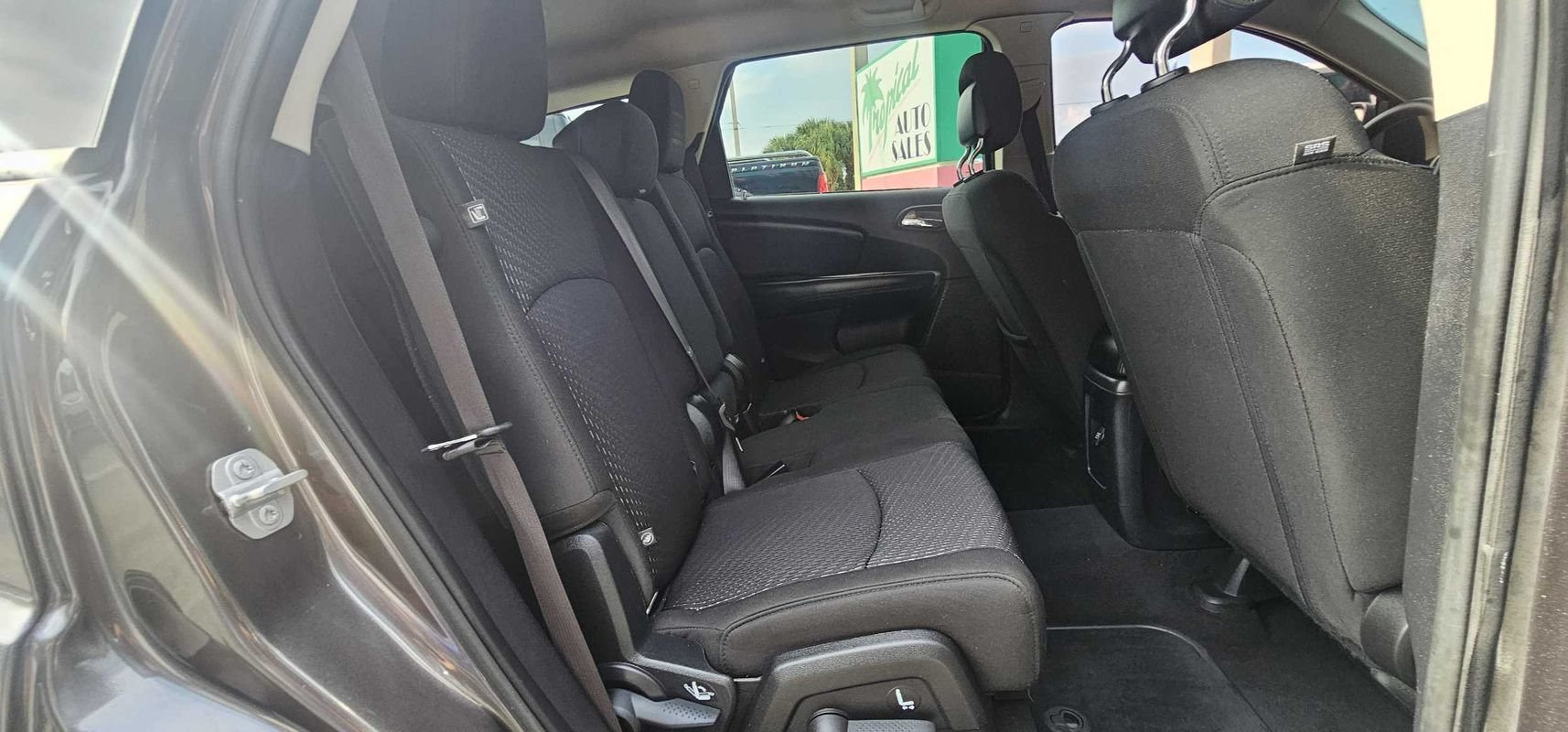 Used 2019 Dodge Journey SE w/ Blacktop Package FWD image 25