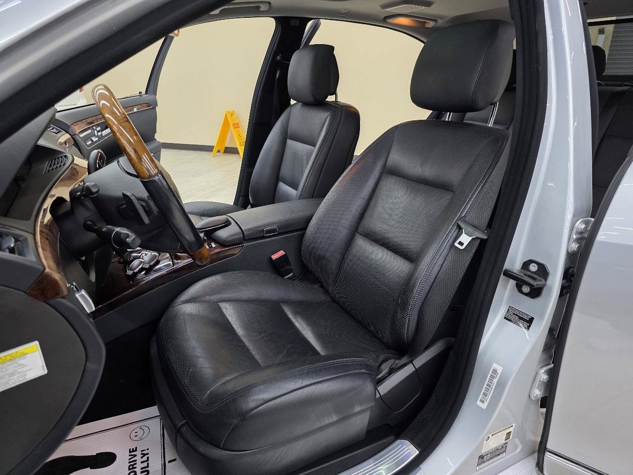 Used 2010 Mercedes-Benz S 550 image 17