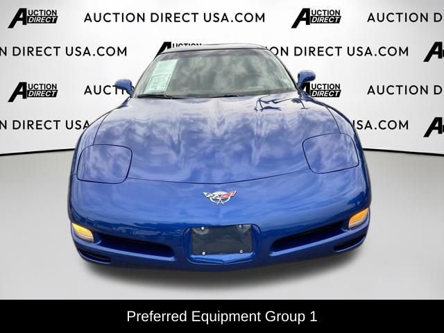 Used 2003 Chevrolet Corvette Coupe w/ Preferred Equipment Group RWD image 2
