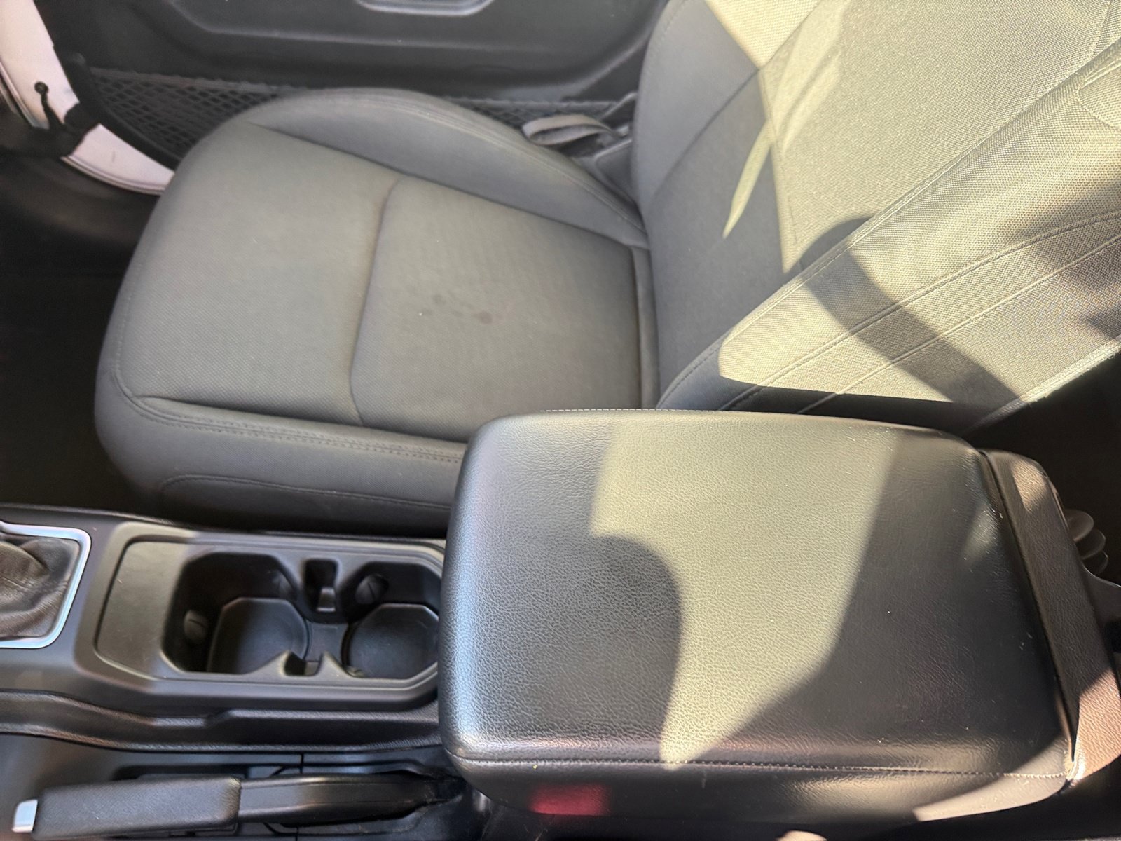 Used 2018 Jeep Wrangler Unlimited Sport S AWD/4WD image 14