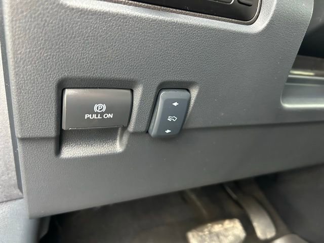 Used 2025 Ford F350 Lariat w/ Black Appearance Package image 32