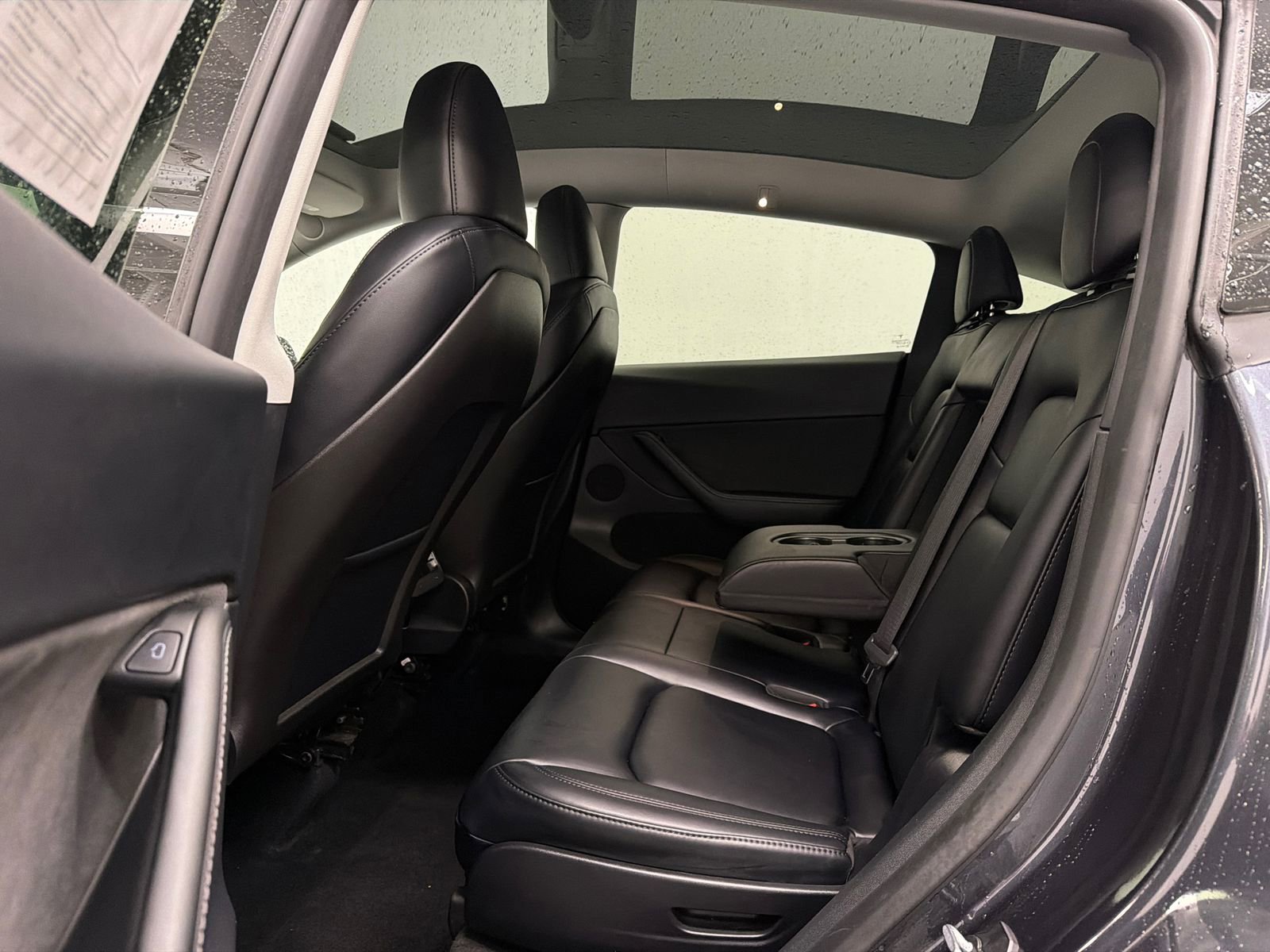 Used 2024 Tesla Model Y Long Range image 16