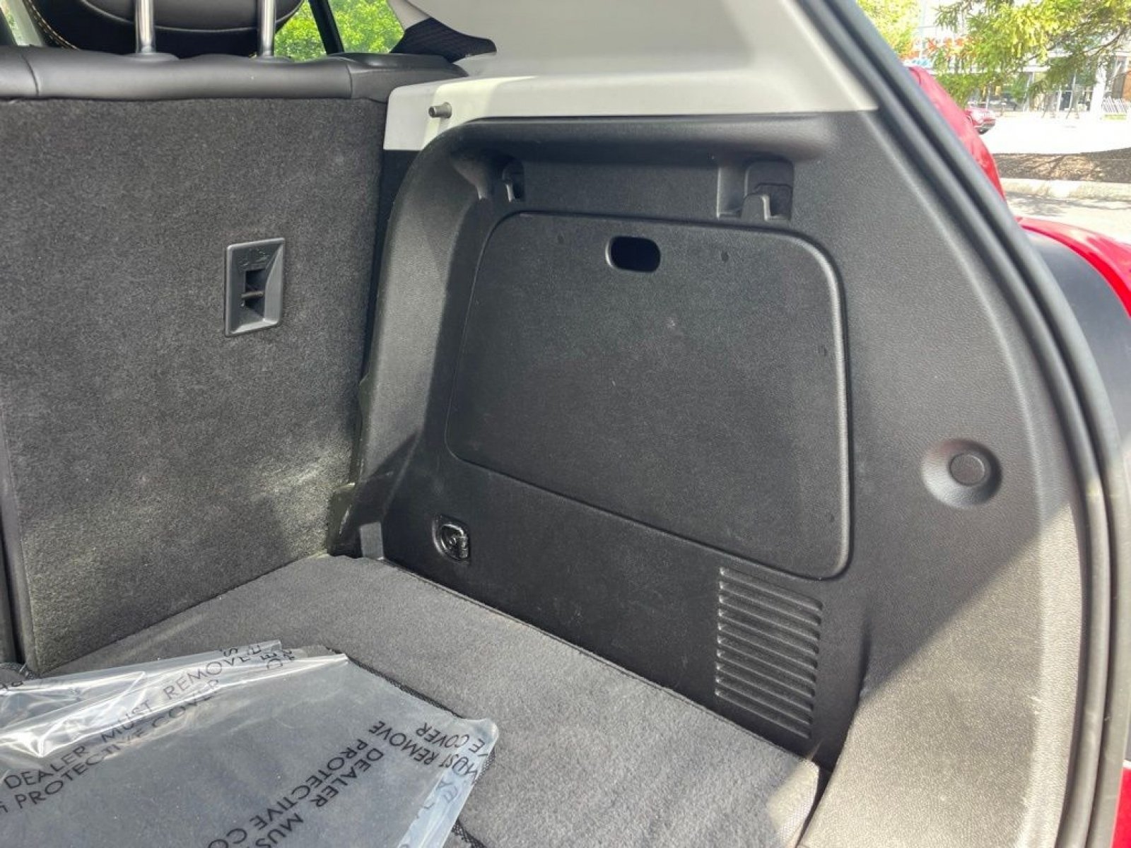 Used 2018 Chevrolet Trax Premier FWD image 29