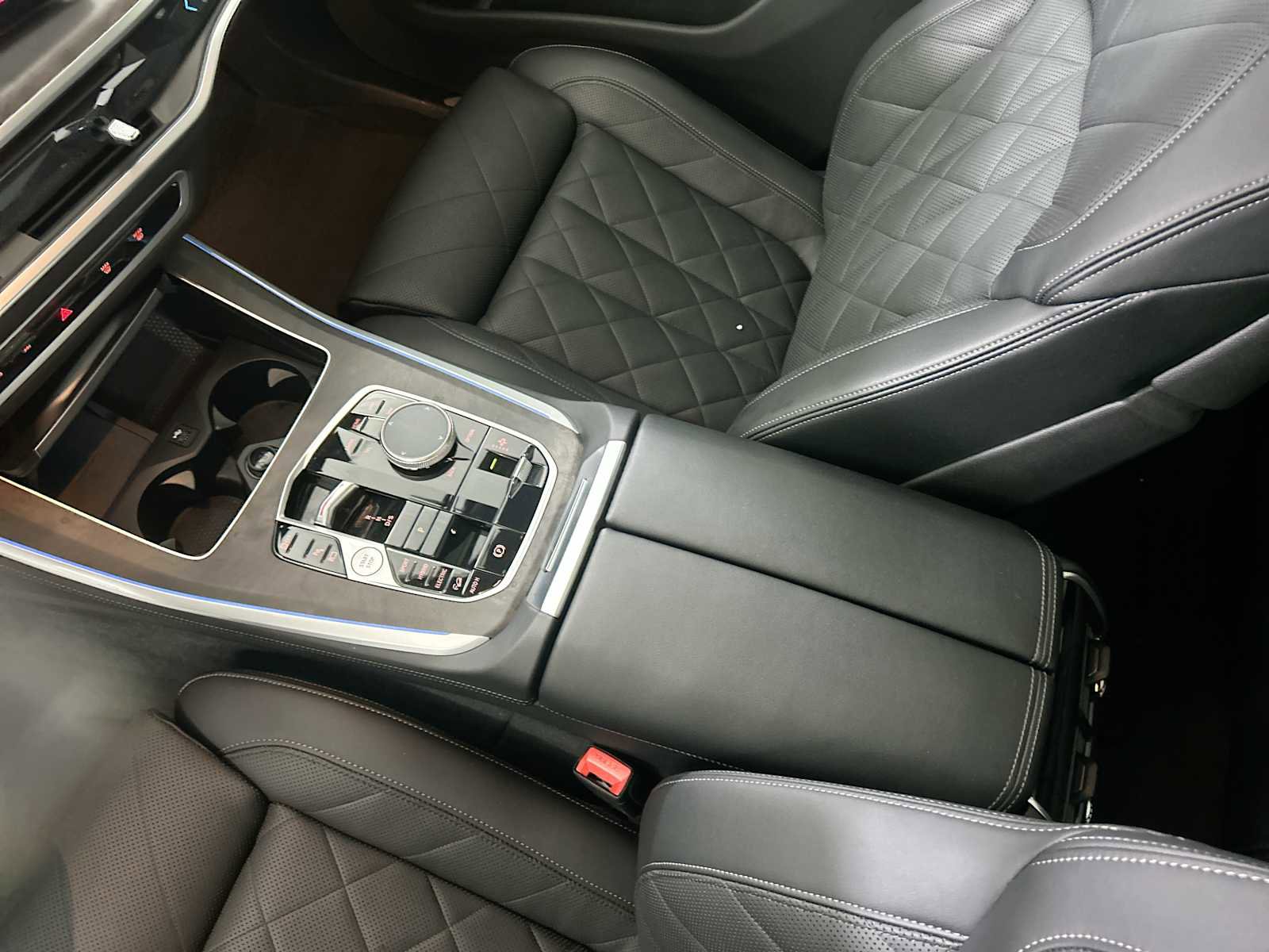 Used 2024 BMW X5 xDrive50e w/ Premium Package image 23