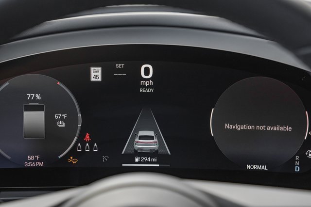 Used 2025 Porsche Macan 4 Electric image 14