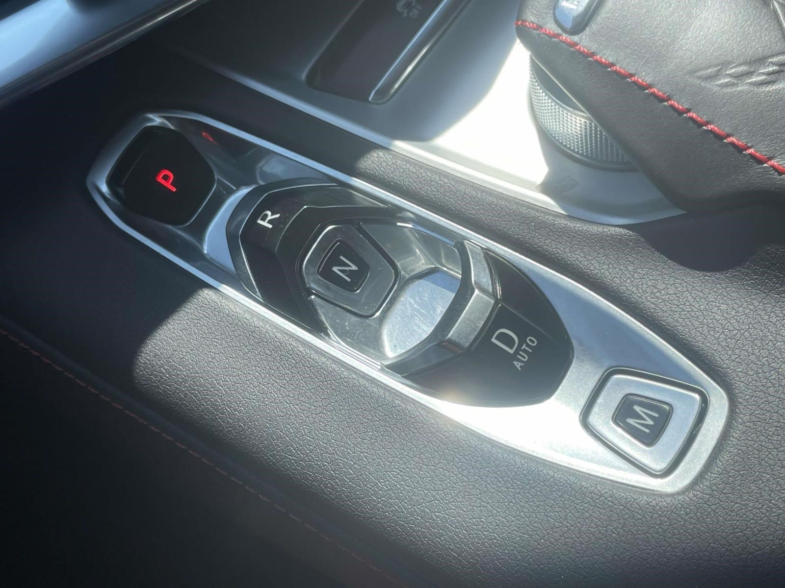 Used 2021 Chevrolet Corvette Stingray Convertible w/ 1LT RWD image 25
