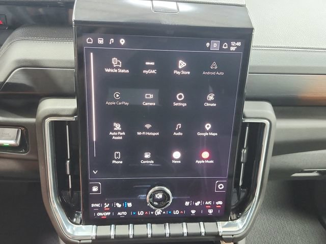 Used 2025 GMC Yukon Denali RWD image 31