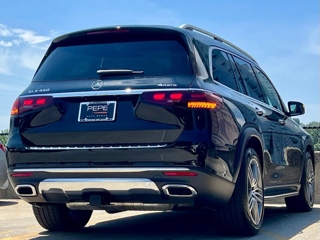 Certified 2026 Mercedes-Benz GLS 450 4MATIC image 7
