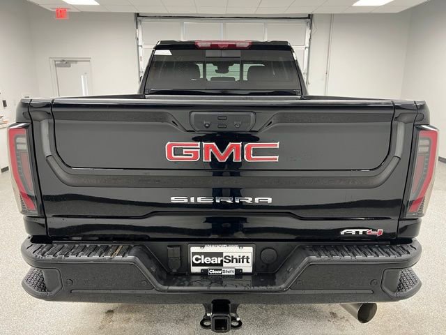 Used 2025 GMC Sierra 3500 AT4 w/ AT4 Premium Plus Package image 9