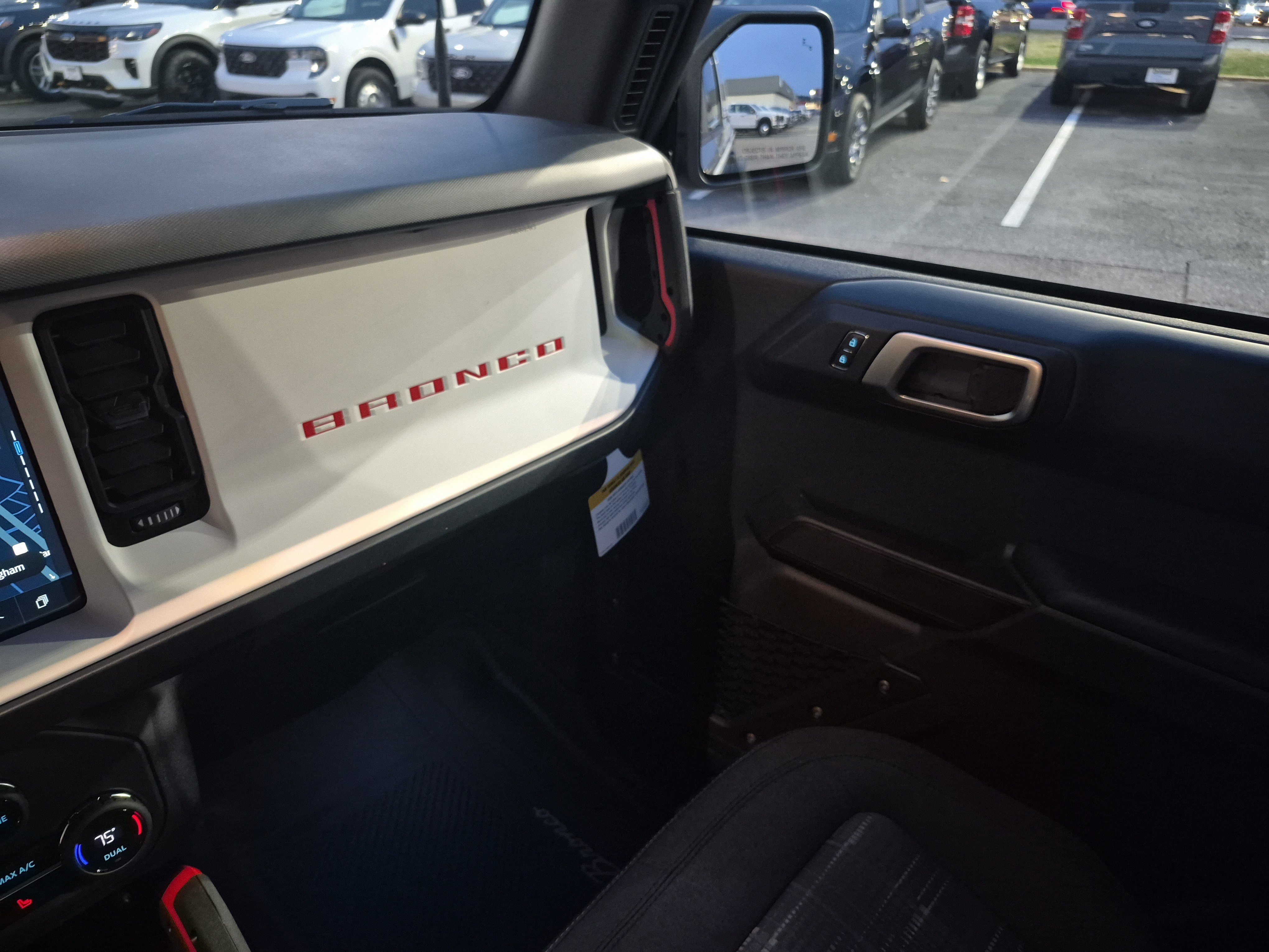 New 2025 Ford Bronco Heritage Edition image 19